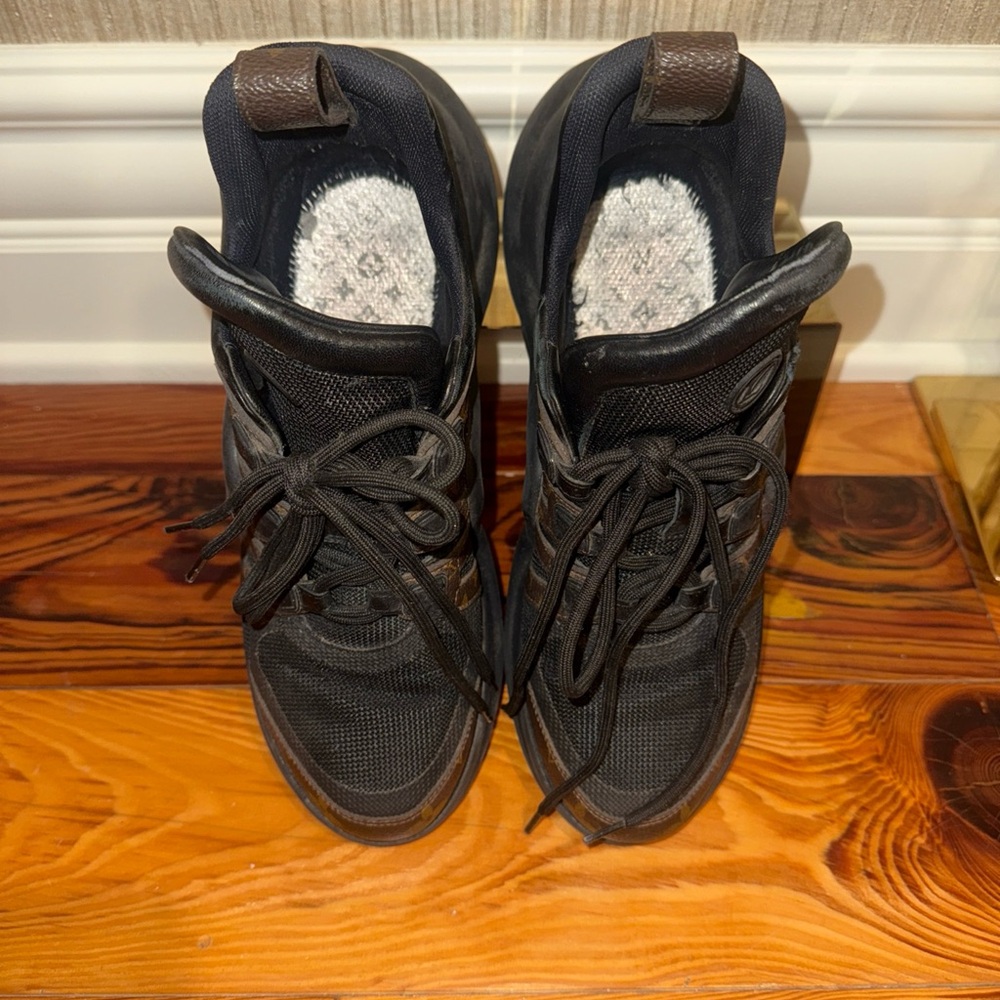 Louis Vuitton Black and Brown Sneakers - Picture 5 of 7